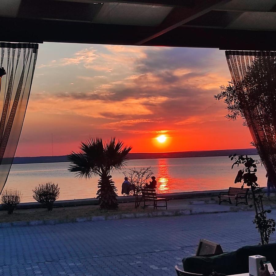 Akbuek Tas Otel Esterno foto